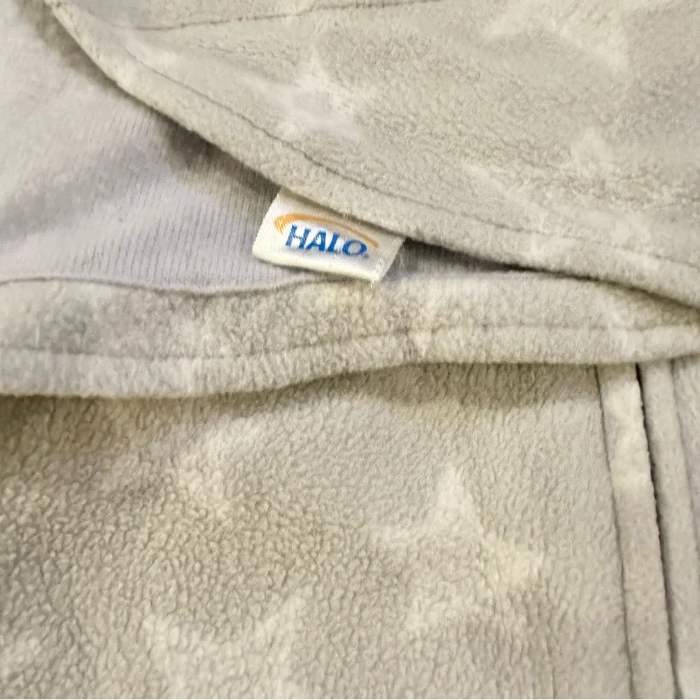 Halo Cream Star Print Sleep Sack Swaddle
